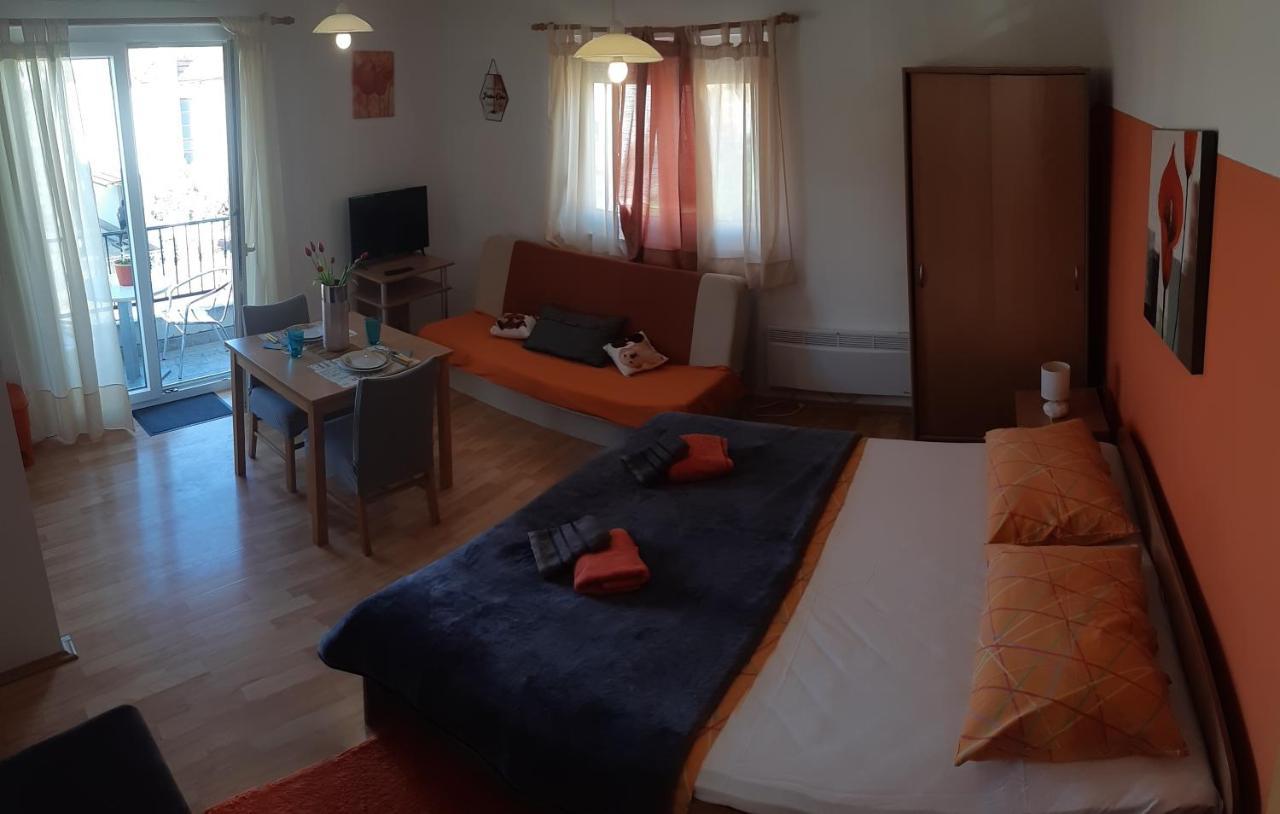 Apartments Lans Vodice Buitenkant foto