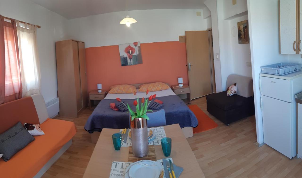 Apartments Lans Vodice Buitenkant foto