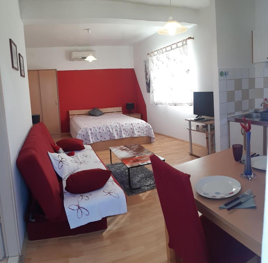 Apartments Lans Vodice Buitenkant foto