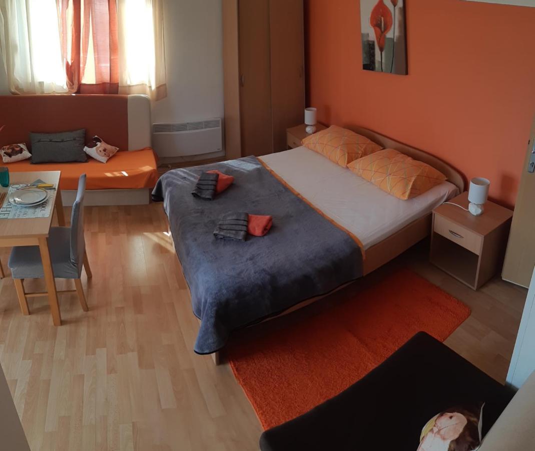 Apartments Lans Vodice Buitenkant foto
