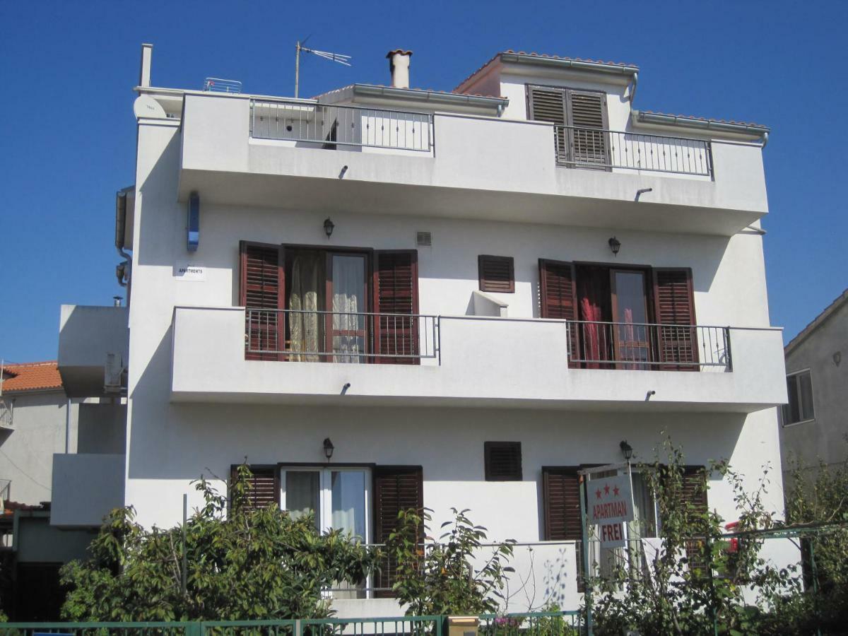 Apartments Lans Vodice Buitenkant foto