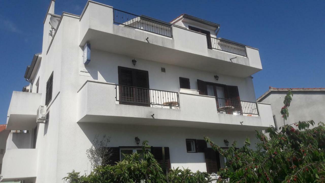 Apartments Lans Vodice Buitenkant foto
