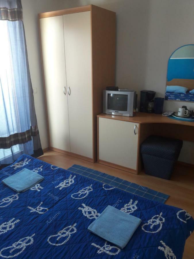 Apartments Lans Vodice Buitenkant foto
